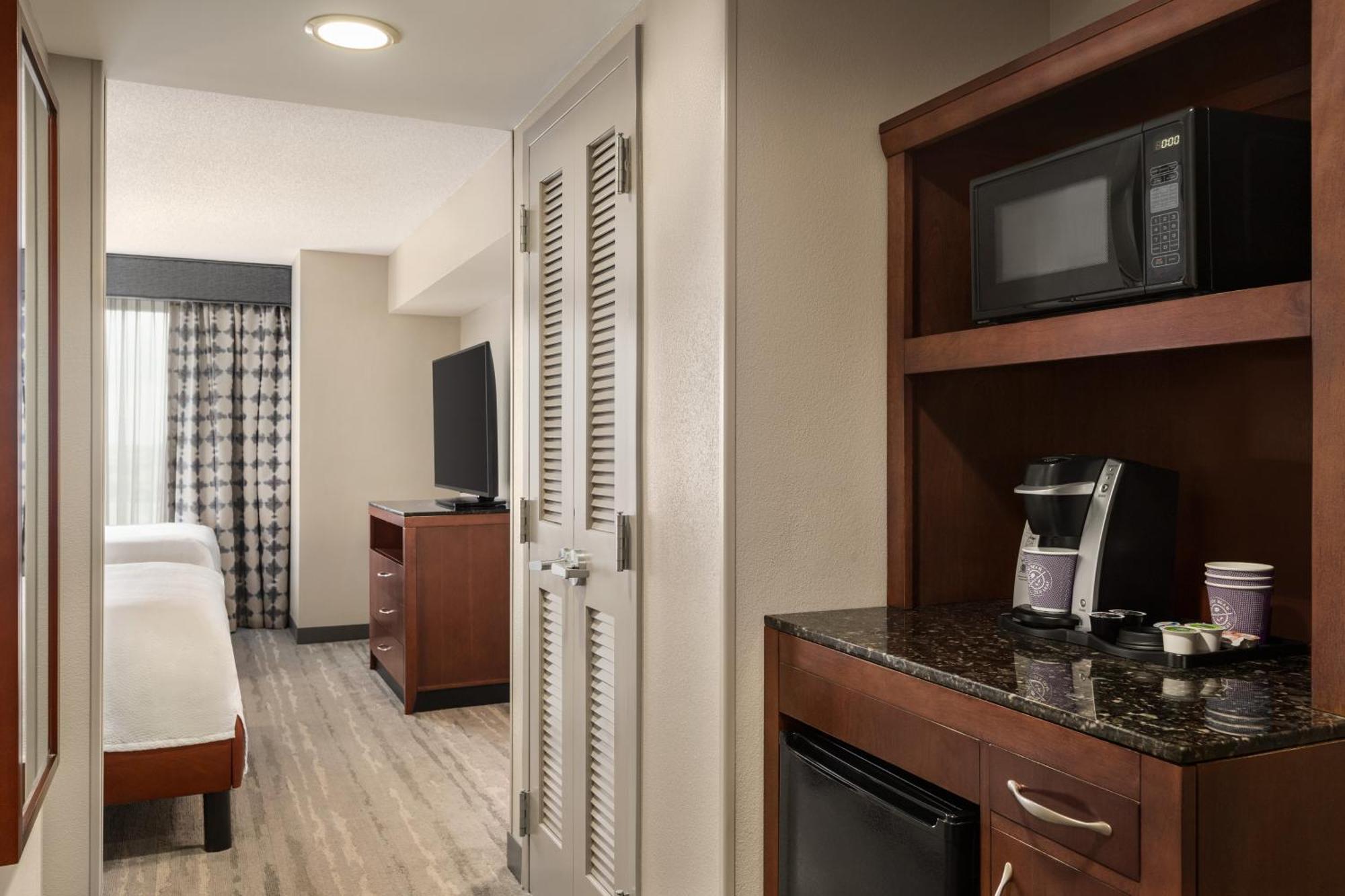 Hilton Garden Inn Fort Myers Airport/Fgcu Exterior photo