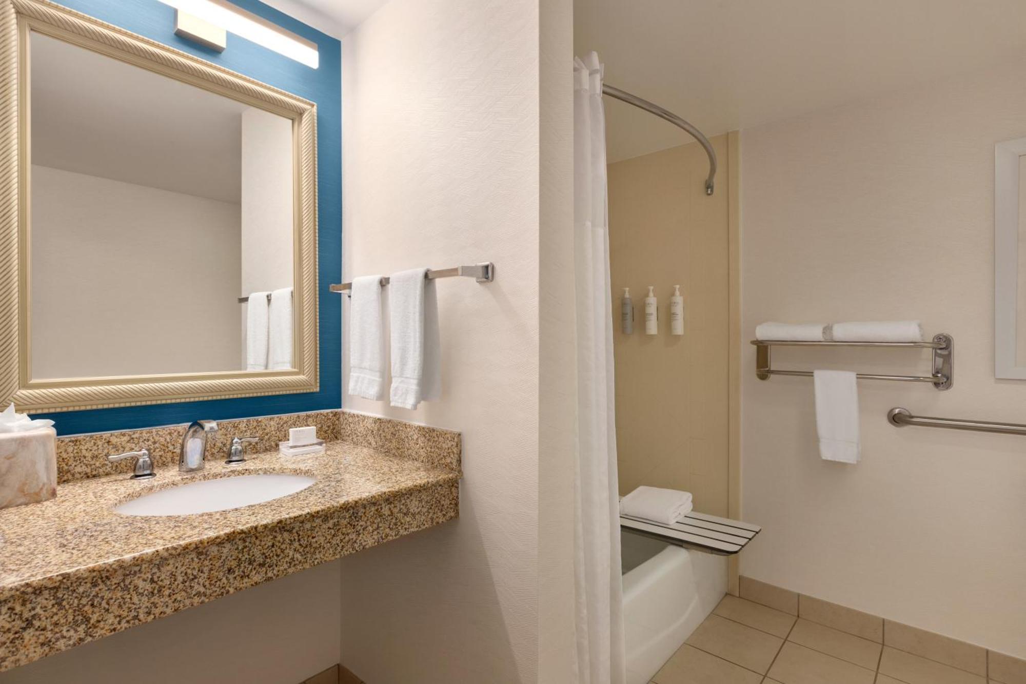 Hilton Garden Inn Fort Myers Airport/Fgcu Exterior photo
